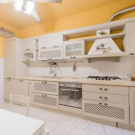 Apartment L'angolo Di